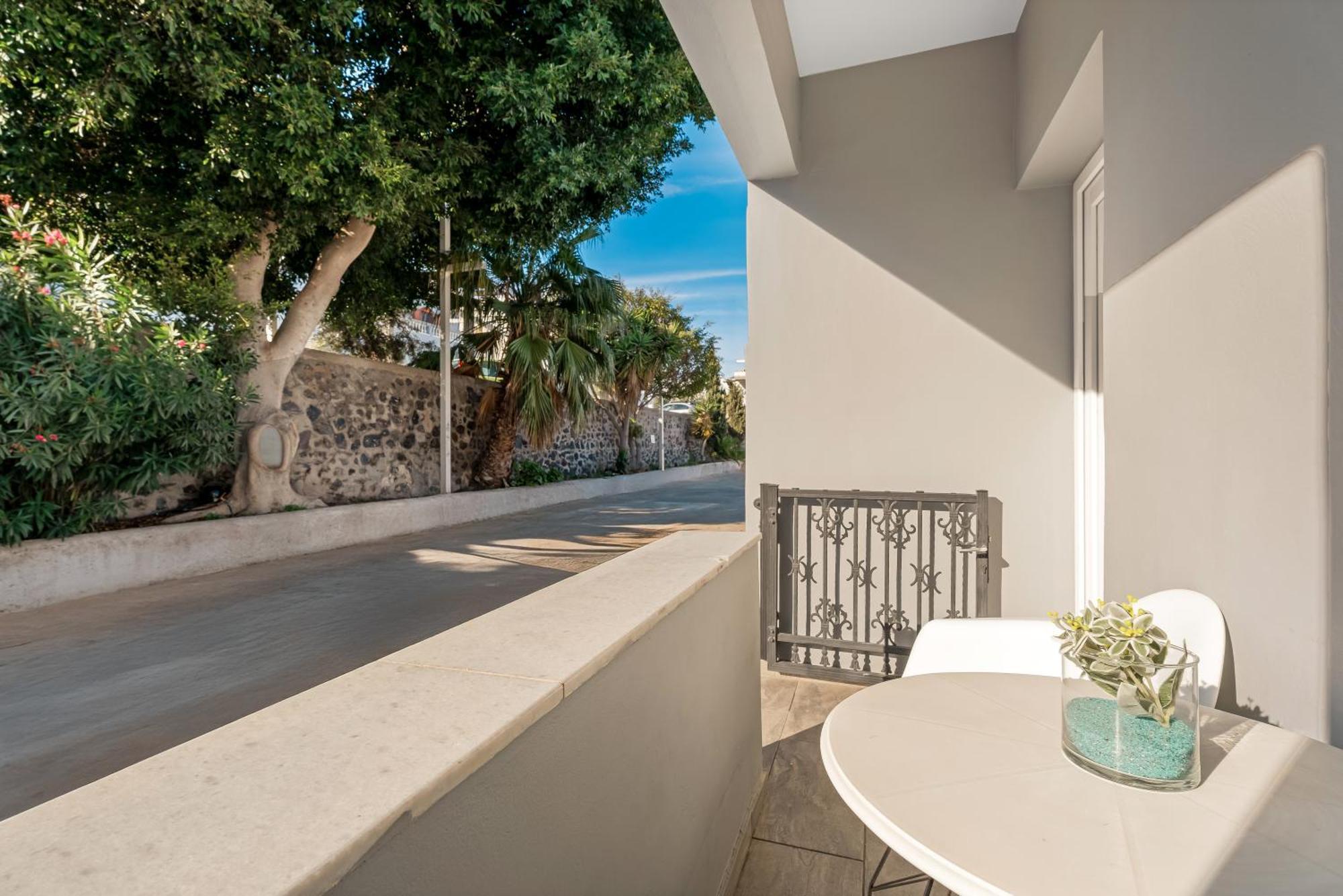 Oasis Suites Fira Фіра Екстер'єр фото